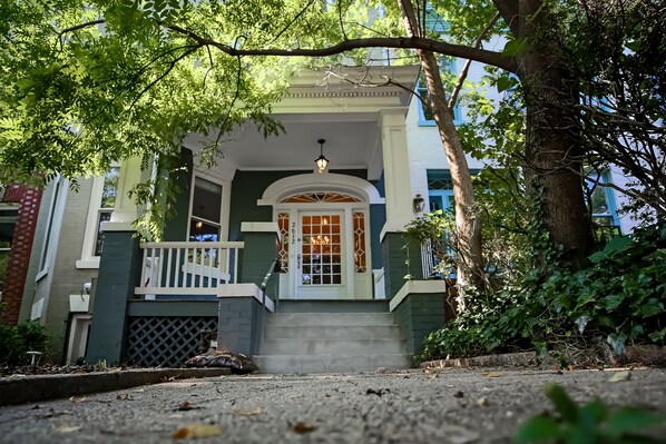 Exterior detail - "Luxury spacious charming DC row house + parking" (Washington dc)