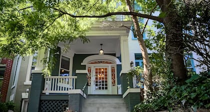 "Luxury spacious charming DC row house + parking"