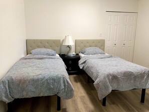3 Schlafzimmer, Bügeleisen/Bügelbrett, Reisekinderbett, kostenloses WLAN