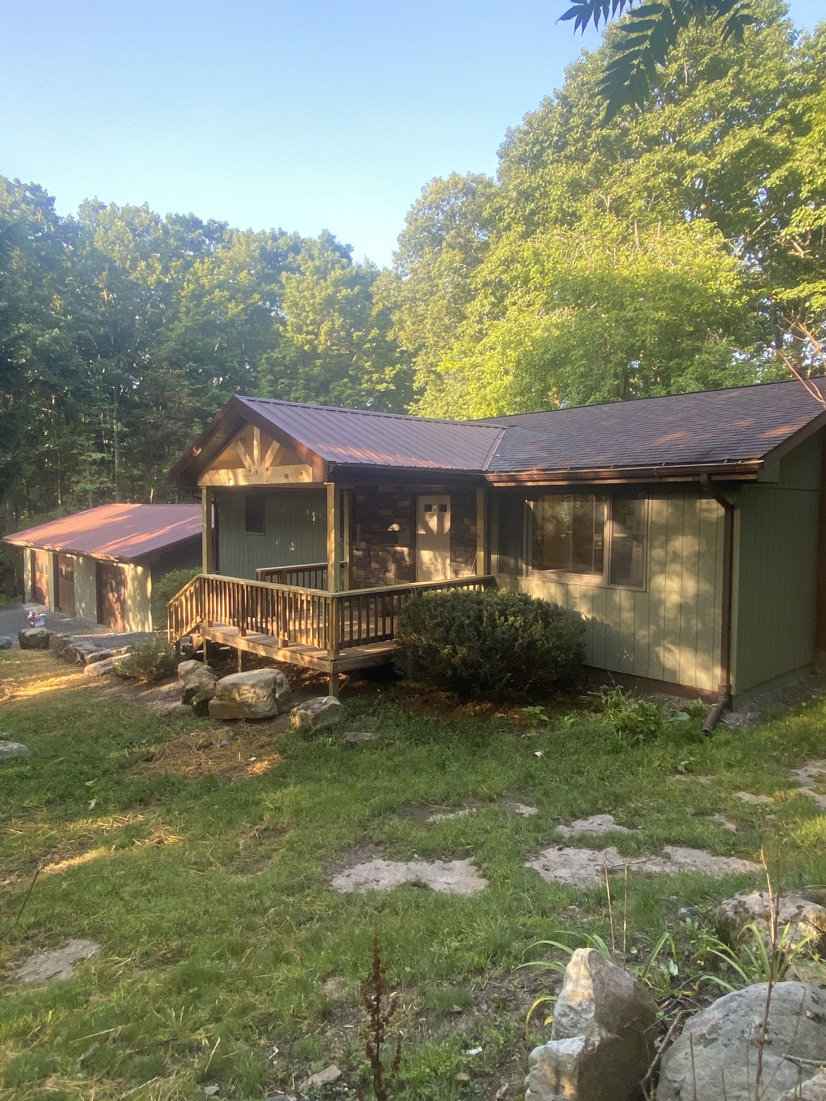 Pet-Friendly Cabin in the Woods