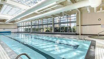 Innenpool, beheizter Pool