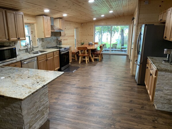 Fridge, microwave, oven, stovetop - Cabin on the Lake (Azle)