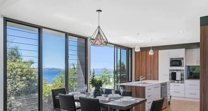 Architect Designed Coastal Retreat with Views.