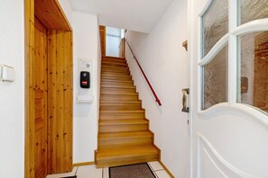 Interior - Moselle Holiday Home "Würzgarten" with Wi-Fi (Ürzig)