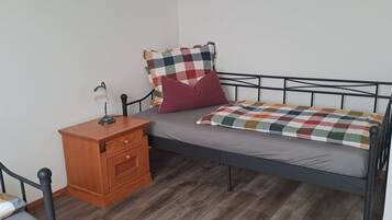 2 bedrooms, free WiFi, bed sheets