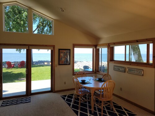 Cozy Cottage on Green Bay - Between Door County, Green Bay (Lambeau), Fox Valley