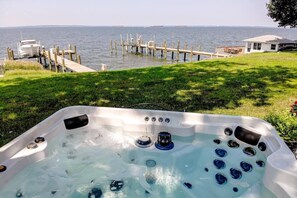 Unclassified image, 2 of 49, button