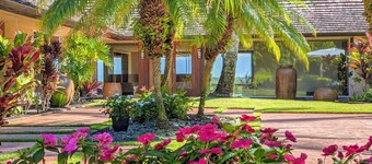 Private Villa on 3 acres with Pool and Spa TVNC-4195