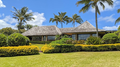 Private Villa on 3 acres with Pool and Spa TVNC-4195