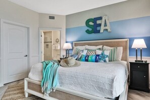 3 bedrooms, desk, iron/ironing board, travel crib