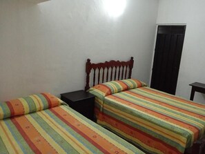 Bed sheets - Hotel Kiko (Mazatlán)