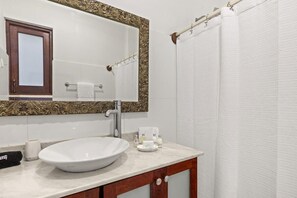 Shower, hair dryer, shampoo, toilet paper - Villa Aurora | Traditional Spanish colonial apartment in beautiful Old San Juan (Old San Juan)