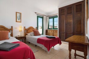 1 bedroom, iron/ironing board, free WiFi