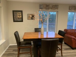 Dining - Triple "A" The Admirable Alaskan Accommodation (EAGLE RIVER)