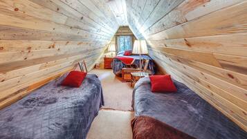 4 Schlafzimmer, Schreibtisch, laptopgeeigneter Arbeitsplatz