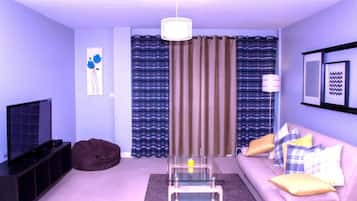 Smart TV, fireplace