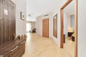 Interior - Comfortable Apartment in the Center | Balcony | Workspace (Wrocław)