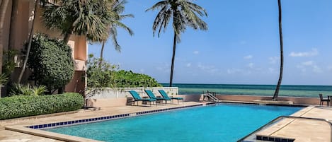 恒温泳池