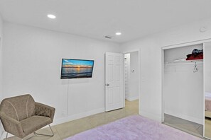 2 chambres, fer et planche à repasser, lit parapluie, Wi-Fi gratuit