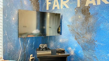 3 kamar tidur, setrika/meja setrika, tempat tidur bayi, dan Wi-Fi gratis