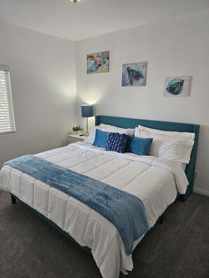 4 soverom, skrivebord, strykejern/-brett og wi-fi (inkludert)