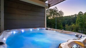 Tina de hidromasaje al aire libre