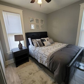 1 bedroom, desk, iron/ironing board, WiFi