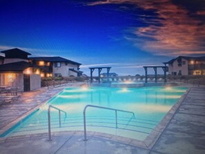 Ulkouima-allas, lämmitetty uima-allas