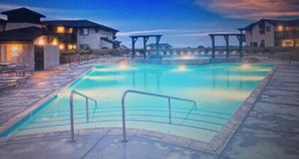 2 Bedroom ADA Condo in Marina, CA. California coastline (Monterey)