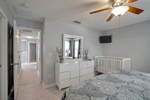 7 bedrooms, iron/ironing board, free WiFi, bed sheets