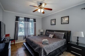 7 habitaciones, tabla de planchar con plancha y wifi gratis 