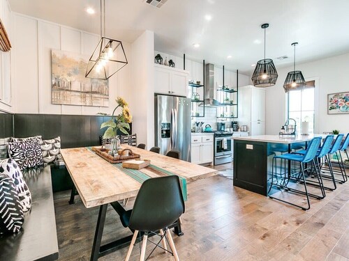 Golf Cart Included + Enclosed Turf Yard