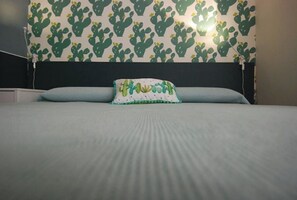 2 chambres, fer et planche à repasser, Wi-Fi gratuit, draps fournis