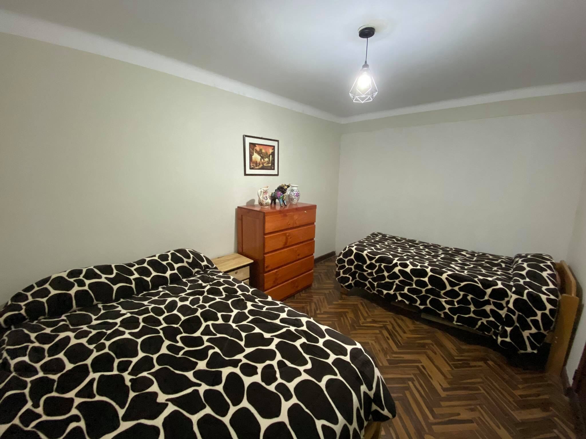 4 habitaciones y wifi gratis 