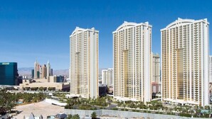 Exterior - SVS: MGM 2BR, Mtn View, Balcony & 3 Baths (Las Vegas)