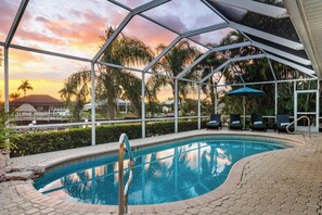 Beheizter Pool
