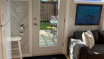 TV connectée, livres, chaßne hi-fi