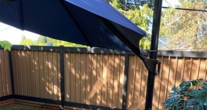 Recently reno'd cottage with private fenced yard, near beach, trails & village.
