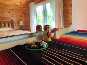 2 slaapkamers, een bureau, reisbedje, gratis wifi