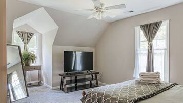 3 bedrooms, free WiFi, bed sheets