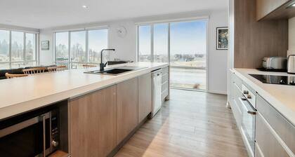 Queenie's Lakeview Star - 2 Bedrooms