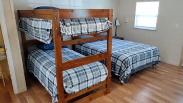 1 bedroom, WiFi, bed sheets, wheelchair access