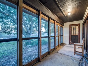 Interior - Country Living at its Best! (Roanoke)