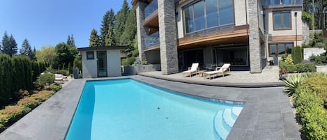 Piscina all'aperto
