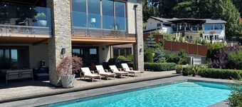 Luxury Stay in West Vancouver | Private sauna, Pool & Stunning Views