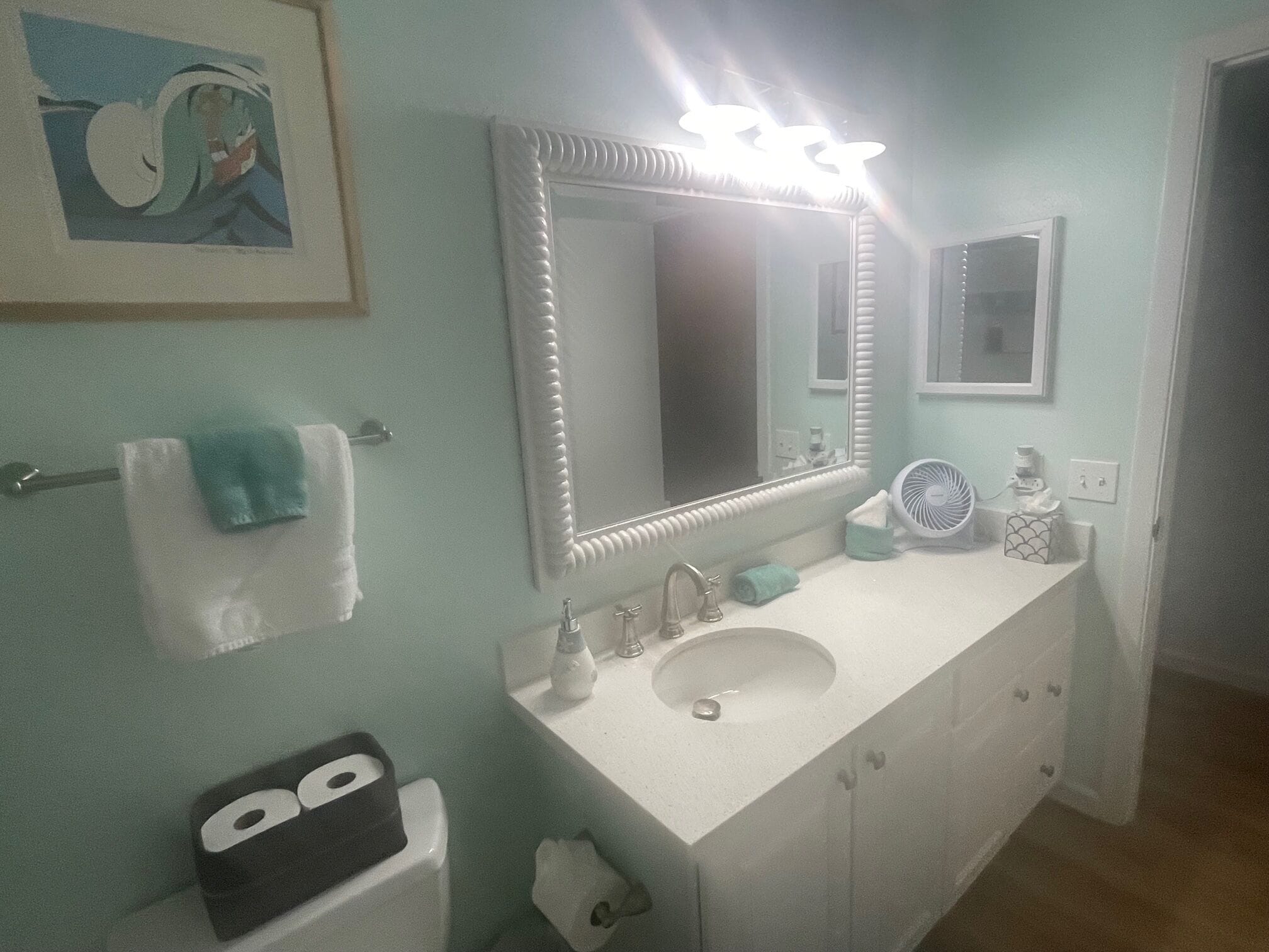 Combined shower/tub, hair dryer, towels, soap