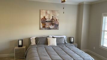 2 habitaciones, tabla de planchar con plancha, wifi y ropa de cama