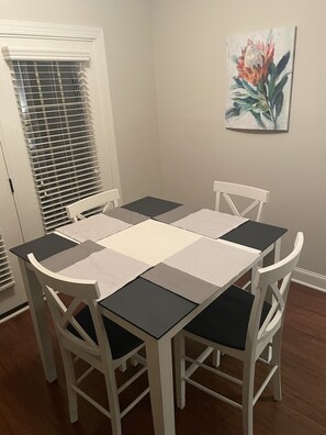 Dining - Two bedroom South Huntsville Townhouse  (Huntsville)