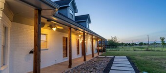Modern 5 bedroom Farm House
