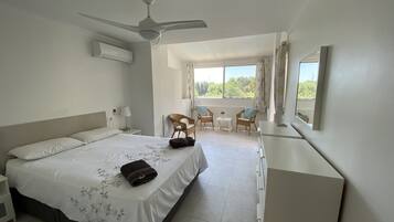 5 Schlafzimmer, Bügeleisen/Bügelbrett, WLAN, Bettwäsche
